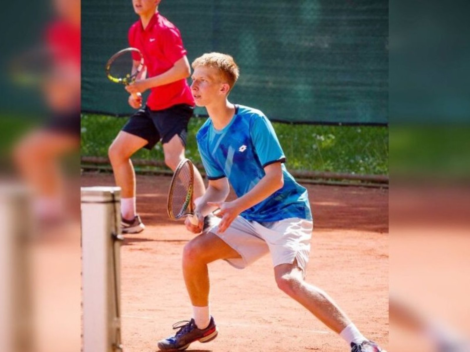 ganó el partido, revoleó la raqueta para celebrar y lo descalificaron