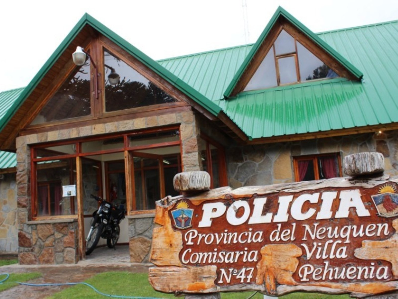 incendió la casa de su ex pareja para matarla, pero no irá a la cárcel por falta de lugar