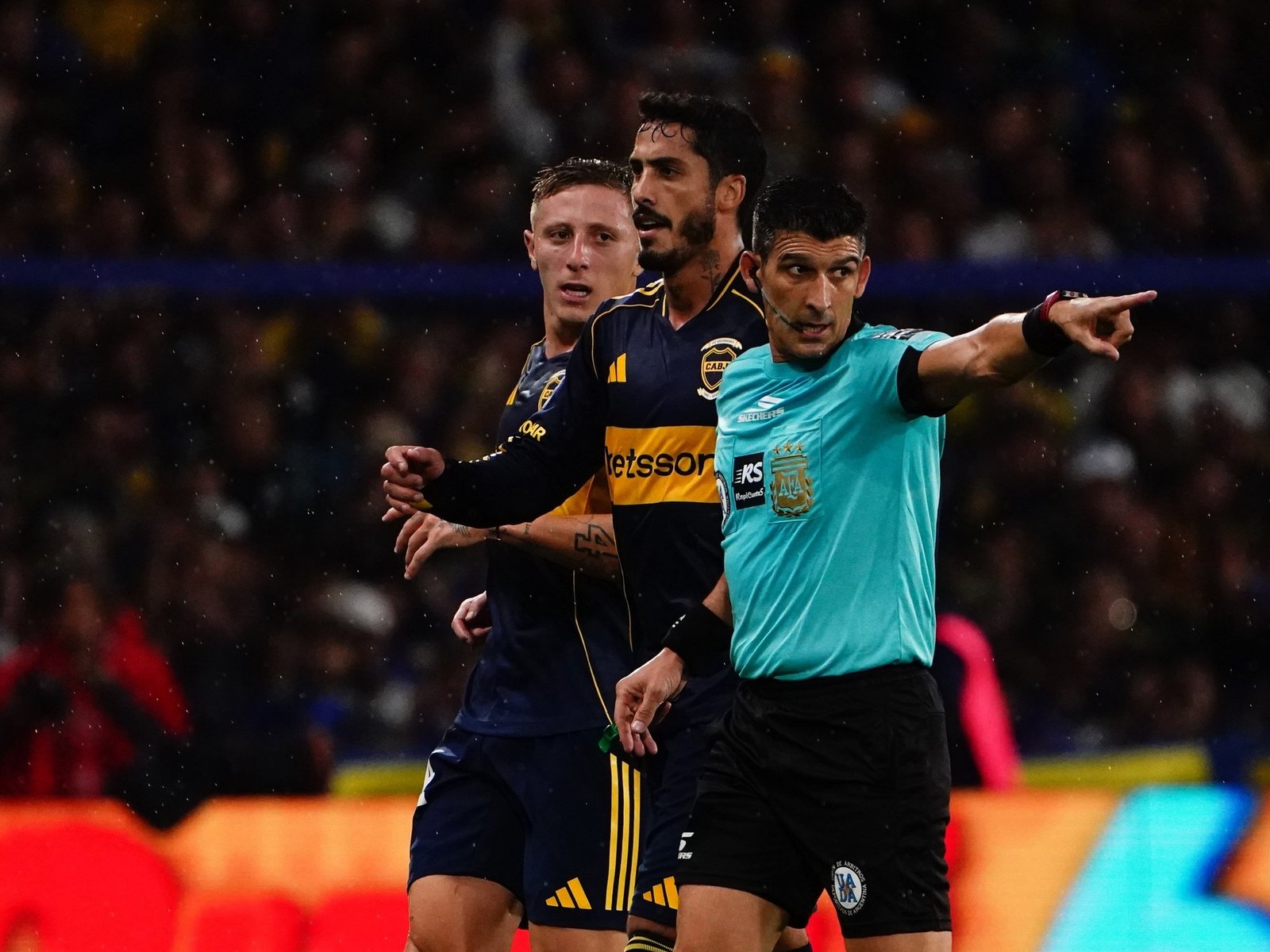 qué dijo el árbitro en el audio del VAR que difundió la AFA