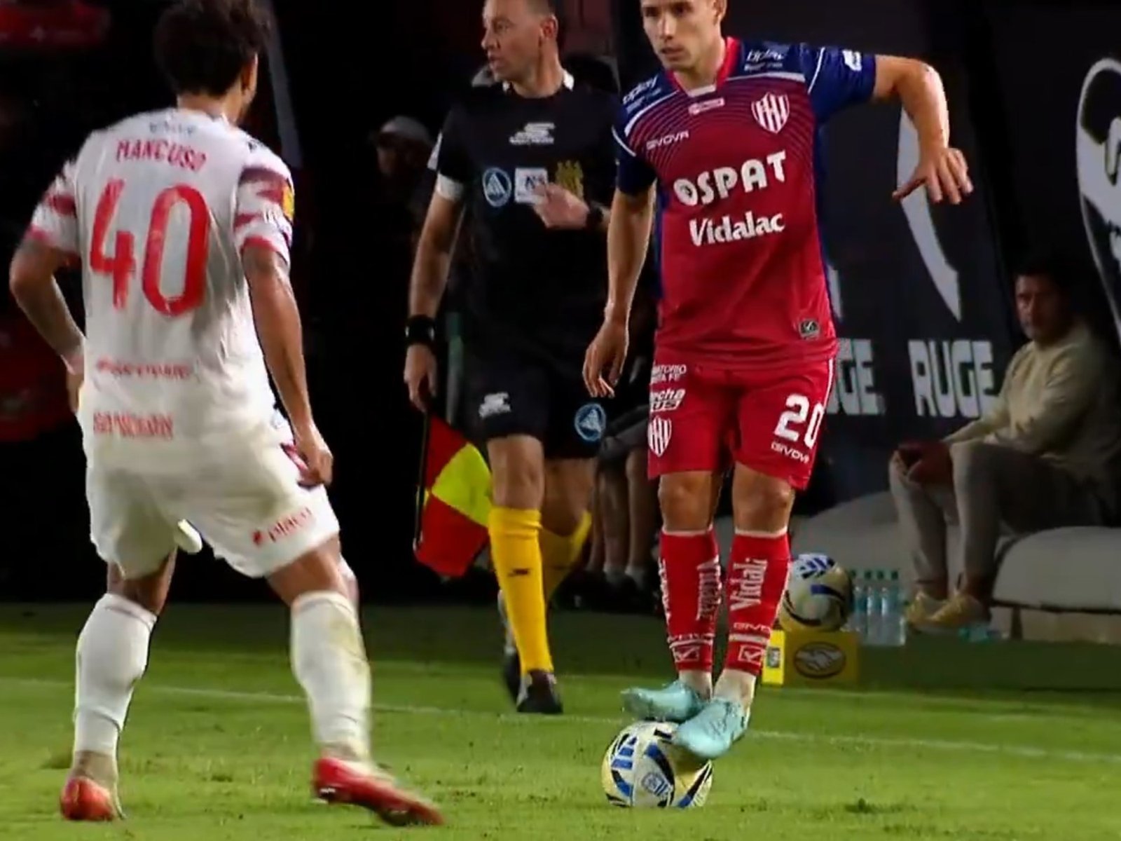 será amonestado y se cobrará tiro libre indirecto