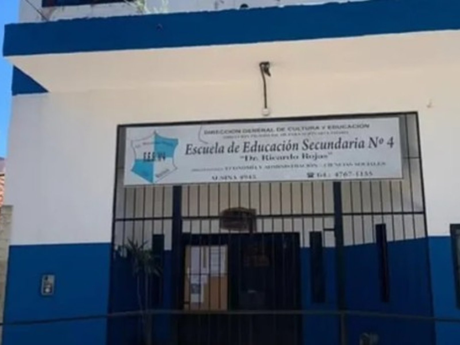 una alumna apuñaló a un compañero a la salida del colegio en San Martín