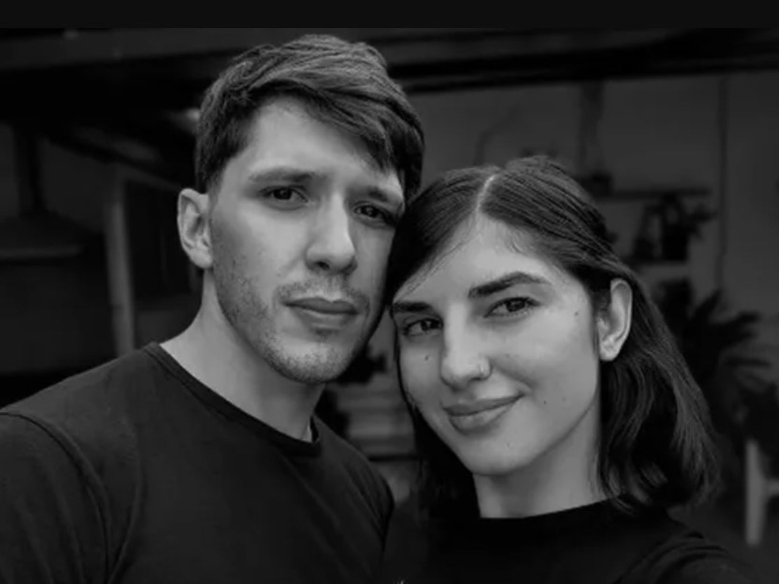 una pareja de estudiantes apareció muerta a cuadras de distancia