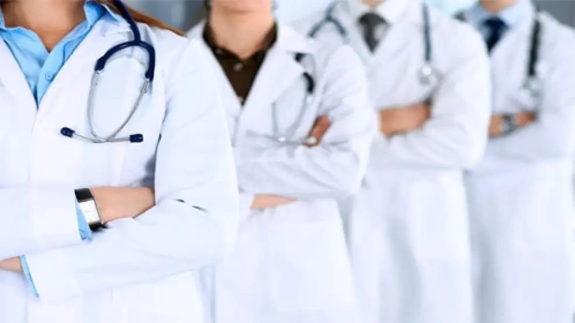 Cambia el examen de residencias médicas con nuevas reglas y desde ahora se hará con una tablet