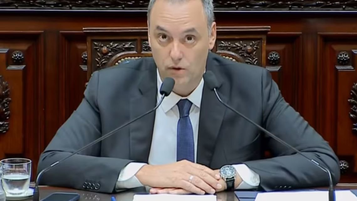 Adorni dijo que la causa sobre los departamentos "no tiene gollete"