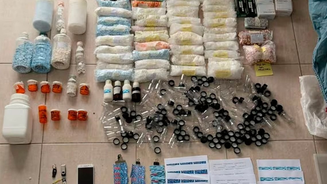 Cayó el "Rey del Viagra": robó miles de pastillas de un laboratorio y las vendía en redes sociales