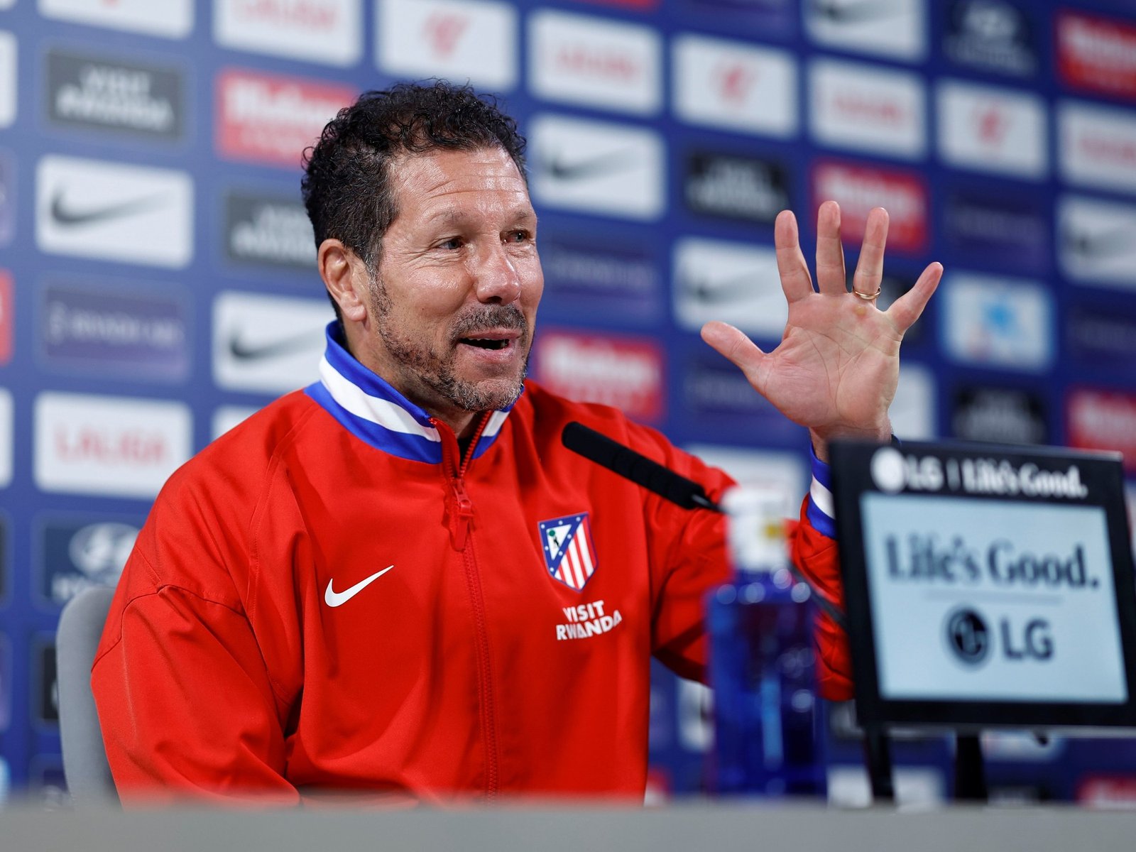 Diego Simeone "sacó chapa" tras la consagración del Barcelona en La Liga :: Olé