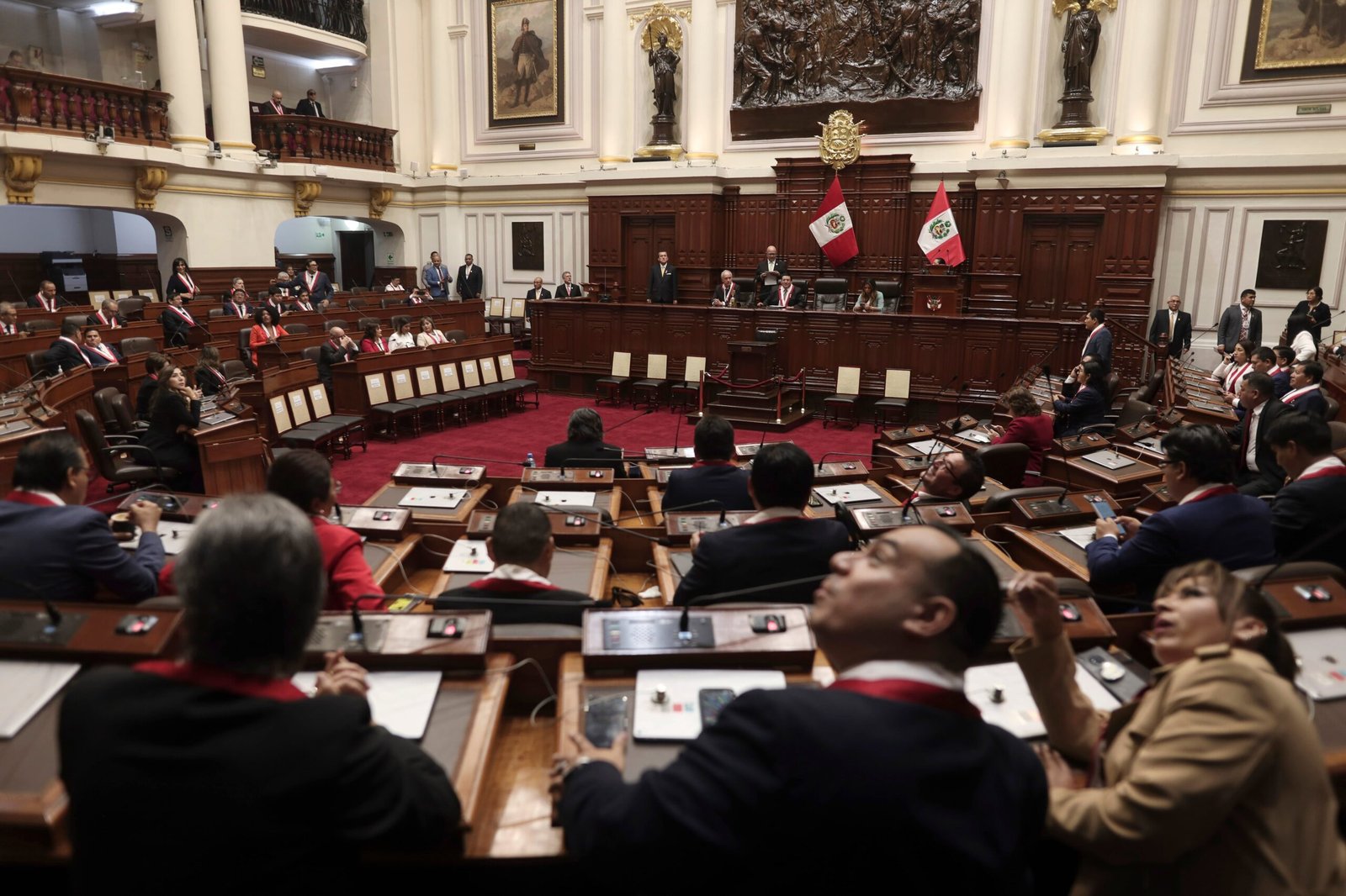 El Parlamento que hizo caer presidentes estrena Senado: el desafío del próximo Gobierno en Perú
