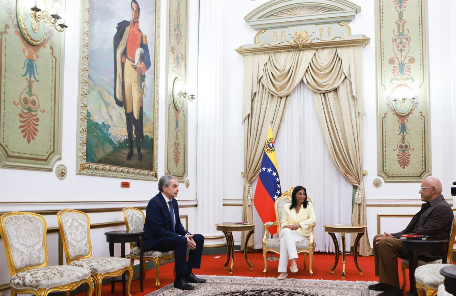 Entre el silencio y el “llevamos años denunciándolo”, las reacciones en Venezuela ante las últimas revelaciones sobre Zapatero