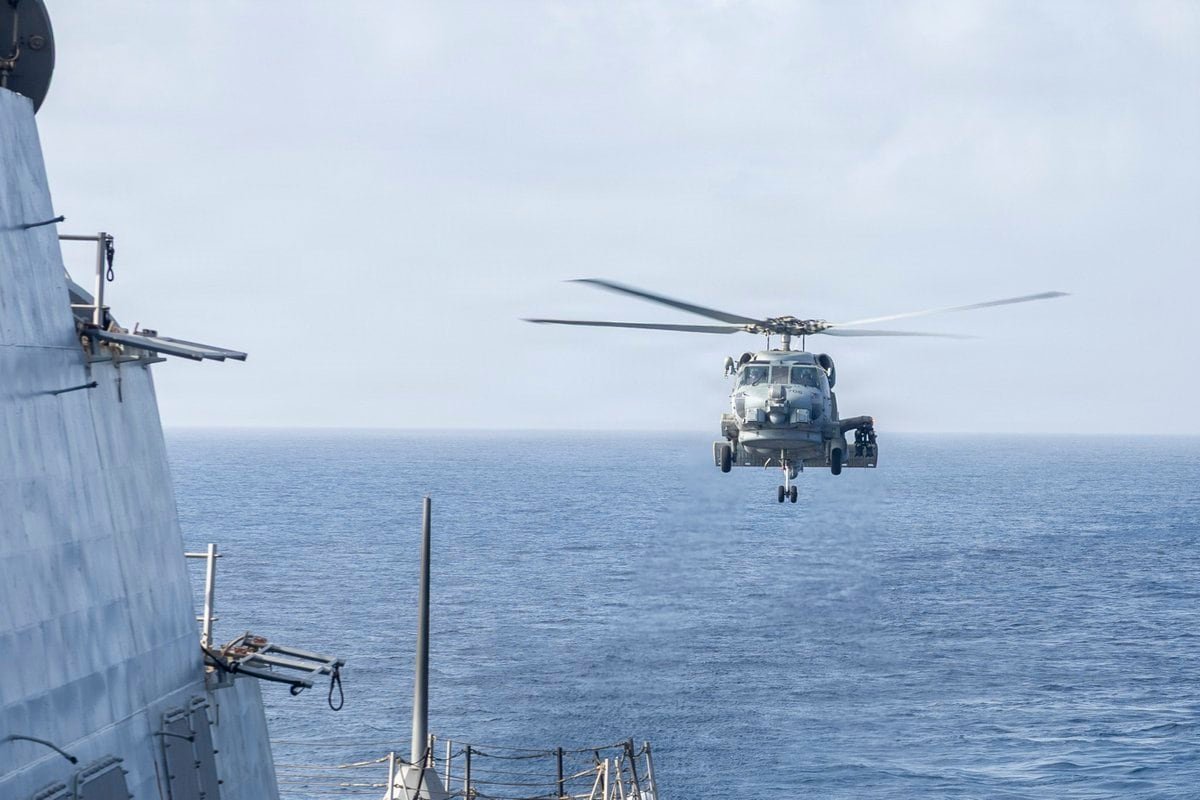 Estados Unidos ataca un barco que trataba de atravesar el estrecho de Ormuz rumbo a Irán