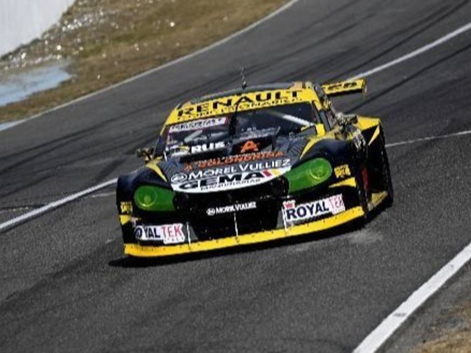 Facundo Chapur se quedó con la carrera del Turismo Carretera en el Cabalén de Córdoba y le puso punto final a un maleficio