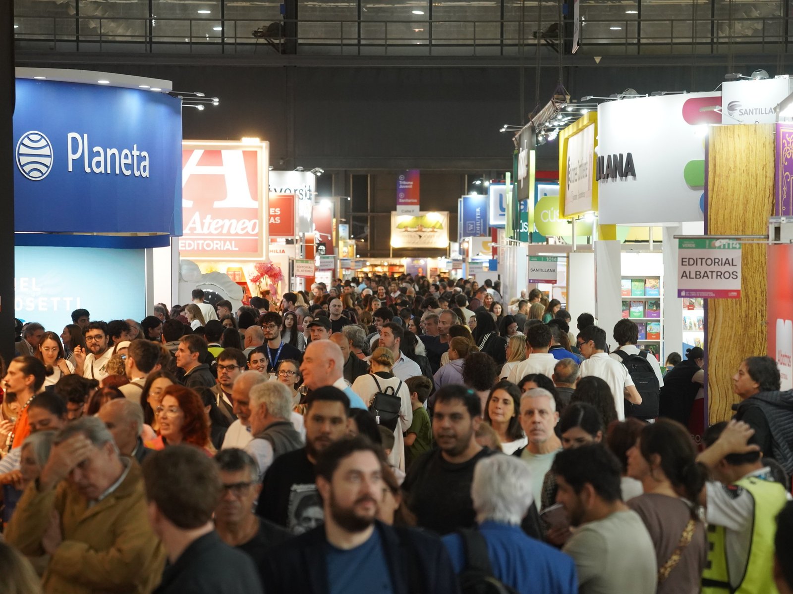 Feria del Libro 2026: los recomendados de hoy 10 de mayo