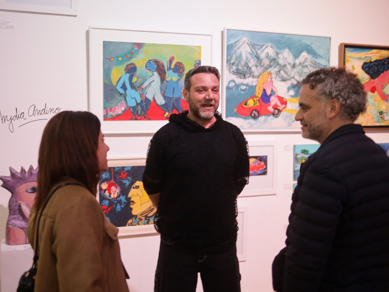Historias humanas y arte emergente en la vibrante +Feria de Santa Fe
