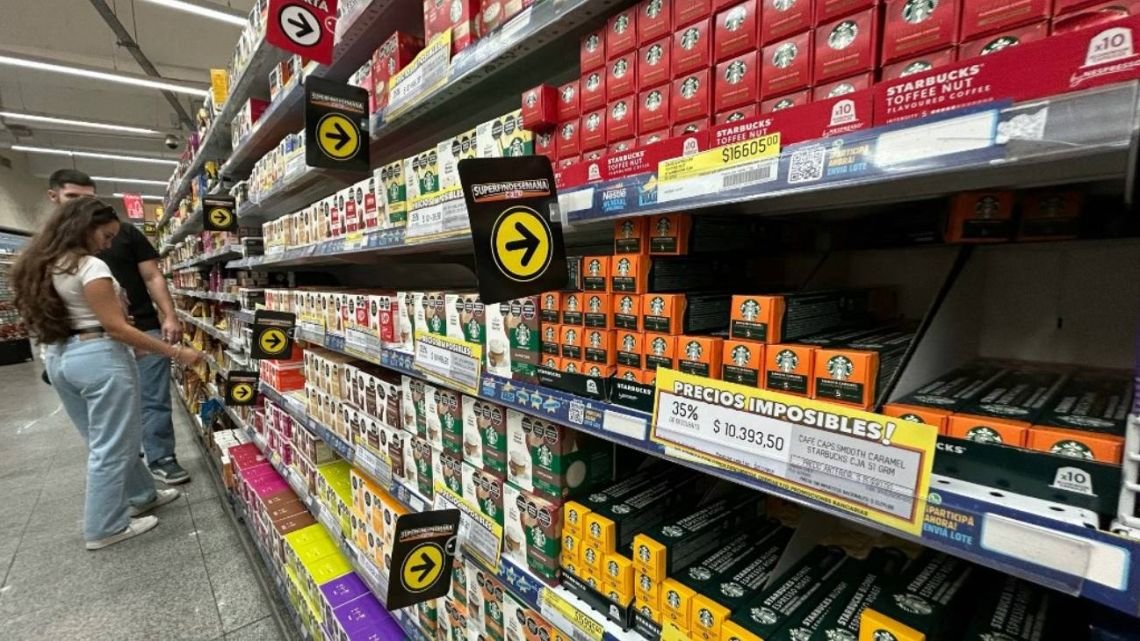 INDEC publica la inflación de abril: el Gobierno espera mostrar un dato en baja
