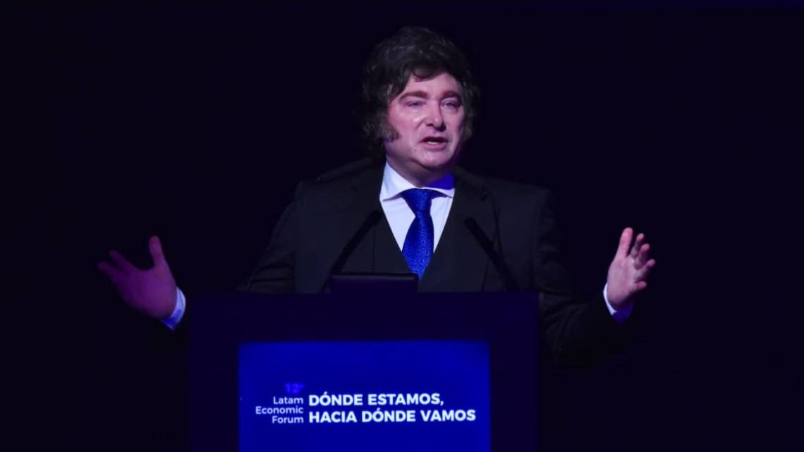 Javier Milei: "Argentina va a un escenario de menor inflación y mayor crecimiento"