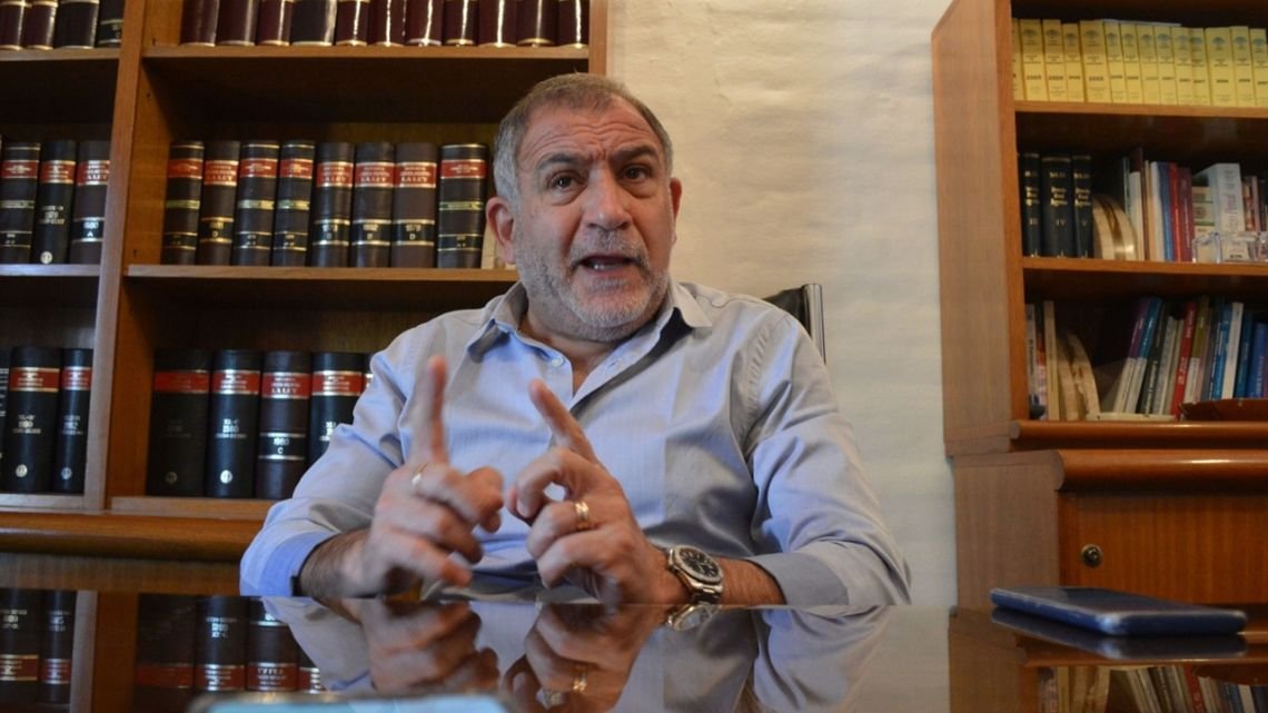 Juez sobre Adorni: "Que vaya a la justicia, acredite su honorabilidad y si no la puede acreditar es un problema de él"