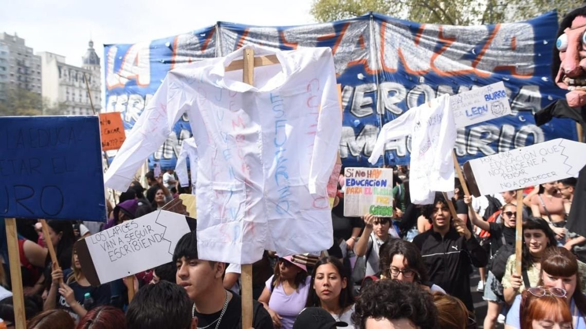 Julio Gambina:“La deuda educativa no se está pagando”