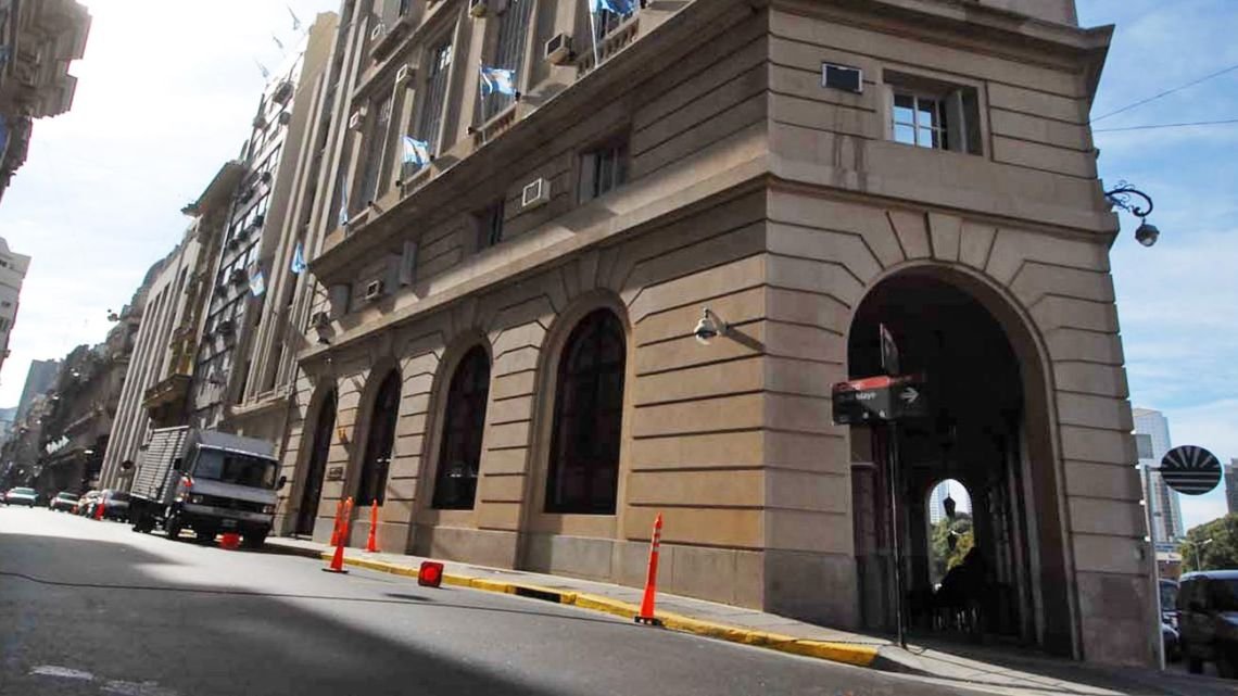 La motosierra no pasó por la SIDE, que ya destinó casi $ 3.800 millones a gastos reservados