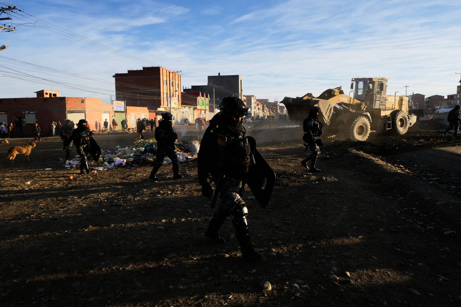 Las protestas se recrudecen en Bolivia y los movilizados contra Paz denuncian un muerto por arma de fuego
