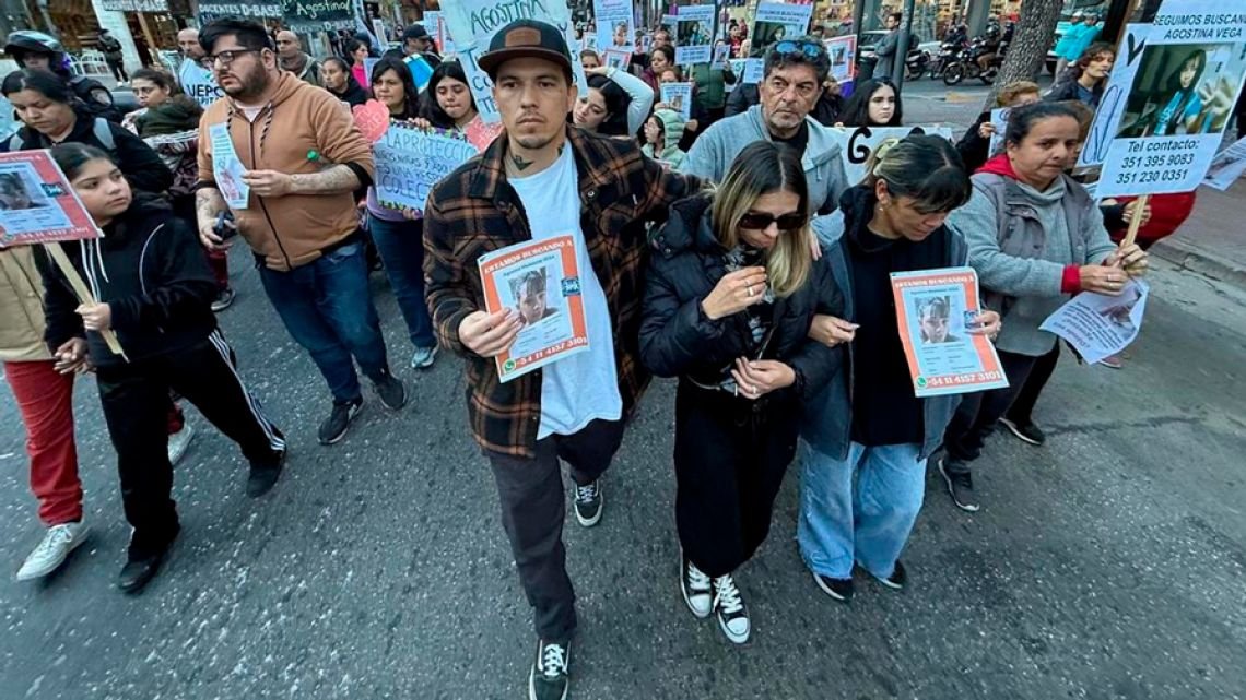 Marcha por Agostina: "Mi hija va a aparecer viva", aseguró la mamá