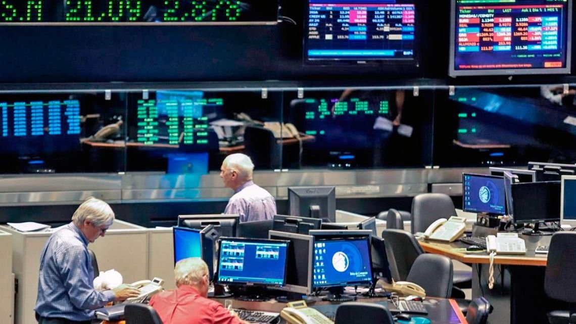 Mercado Libre se desploma casi 10% en Wall Street y arrastra a los activos argentinos