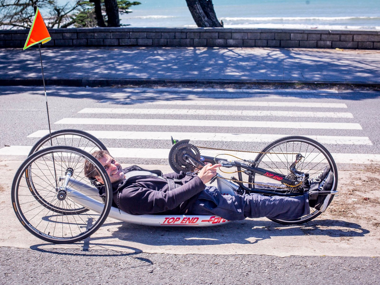 Murió Luciano Llosa, el campeón de surf adaptado que a los 13 años quedó en silla de ruedas