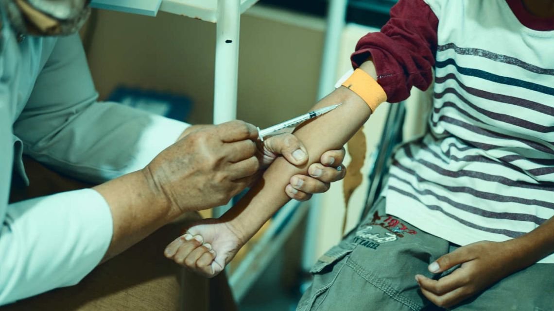 PAMI: los requisitos para recibir la vacuna contra la gripe sin costo