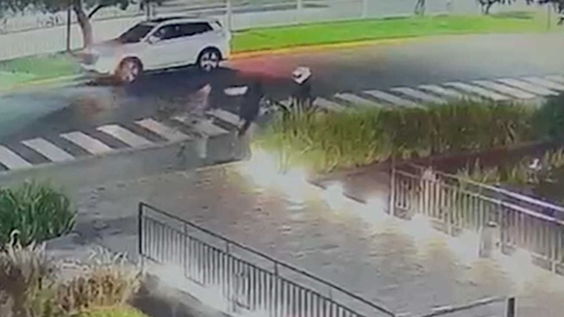 Persecución en Unicenter: un vigilador atropelló con un cuatriciclo a un joven que escapaba tras un robo