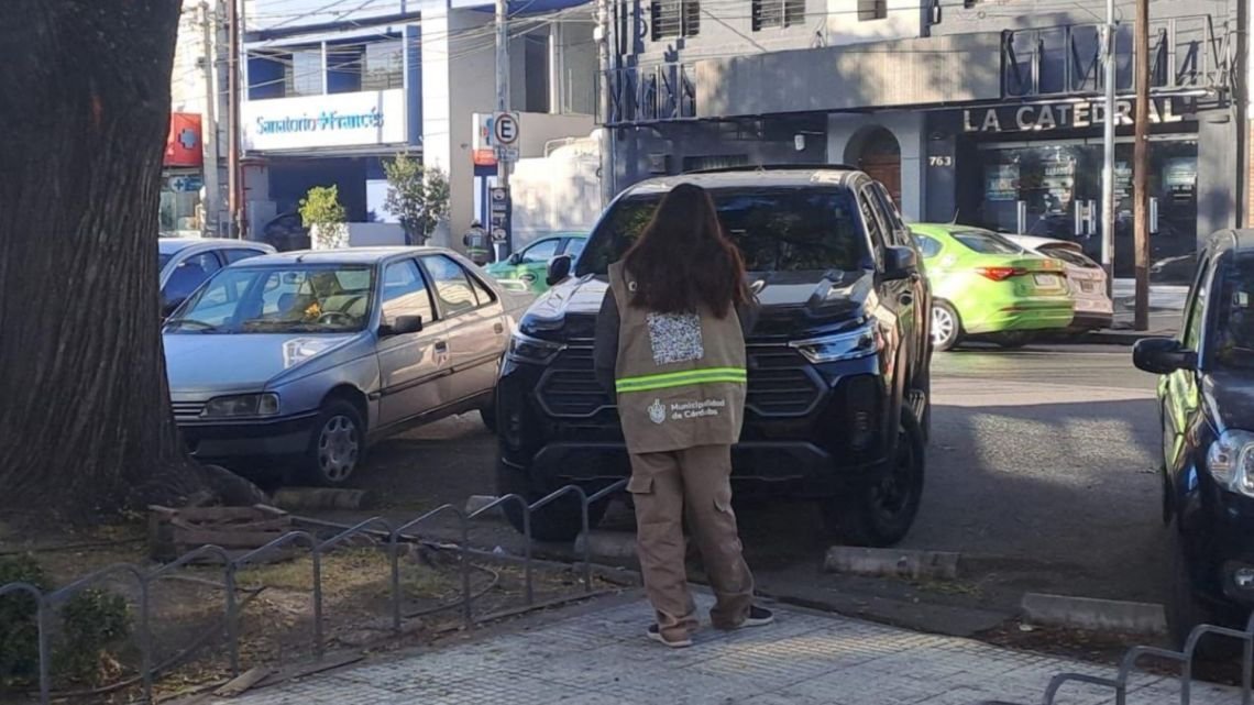 Primera semana sin "Naranjitas" en Córdoba: El estacionamiento medido tuvo su prueba de fuego y se estudian nuevos ajustes