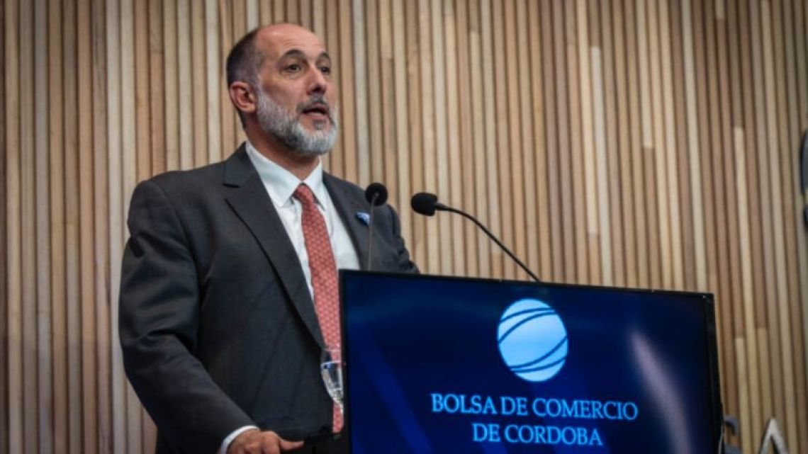 Provincia busca mostrar solvencia: según Acosta, "Córdoba no necesita salvatajes de la Nación"