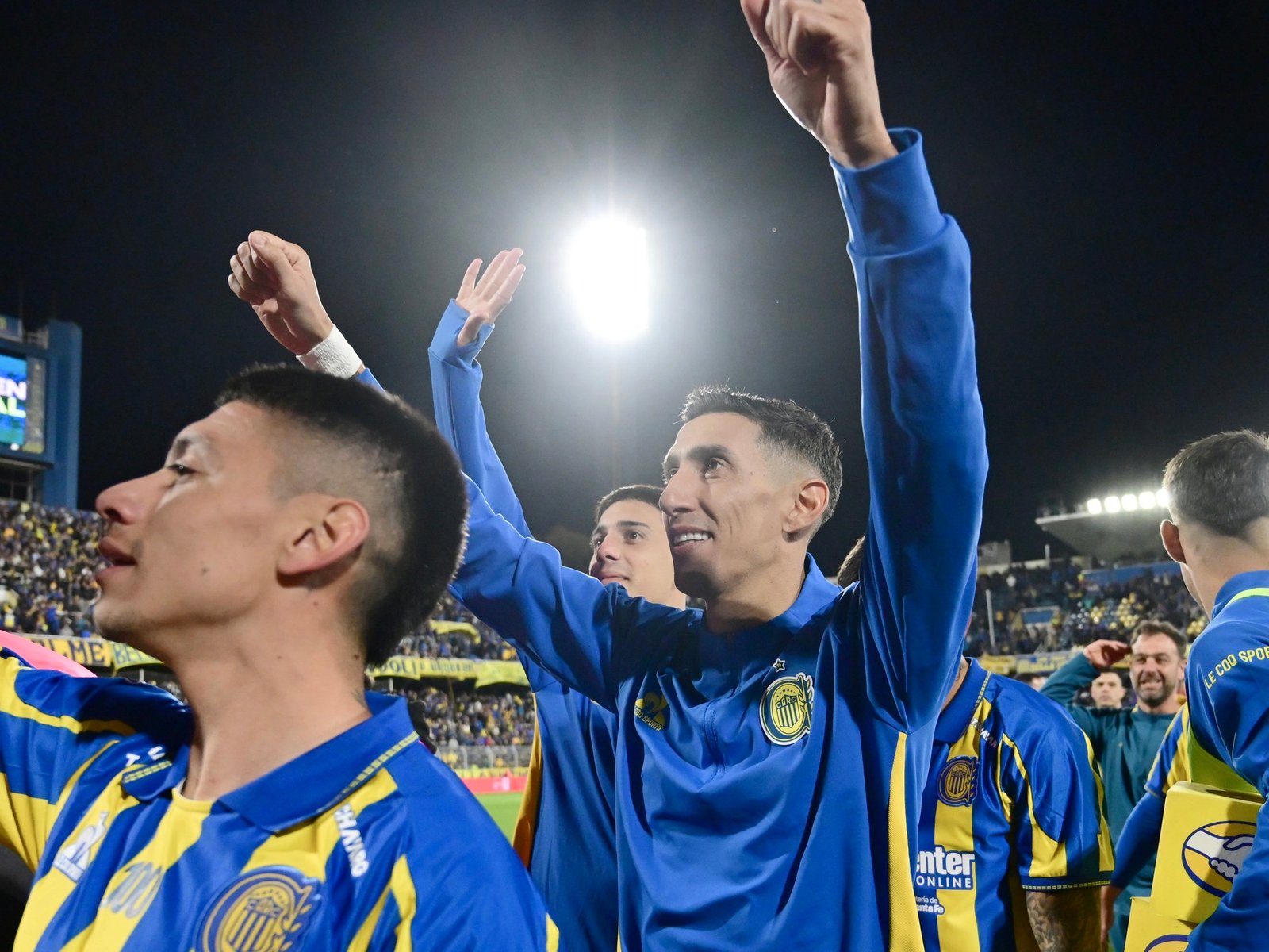 "Quieren cambiar el fútbol y no pueden dirigir su club"