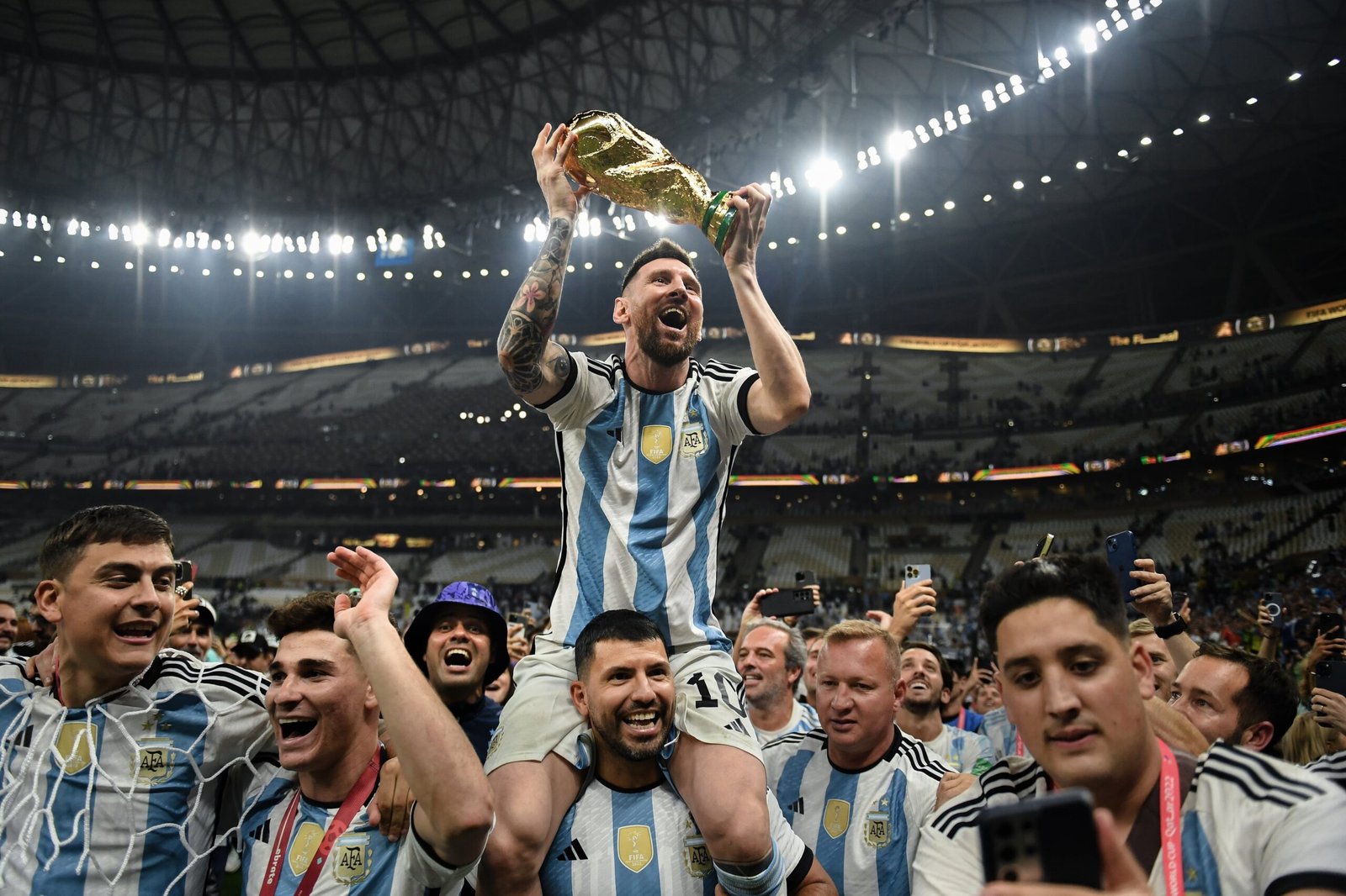 Scaloni mantiene a gran parte del equipo campeón en Qatar para el Mundial