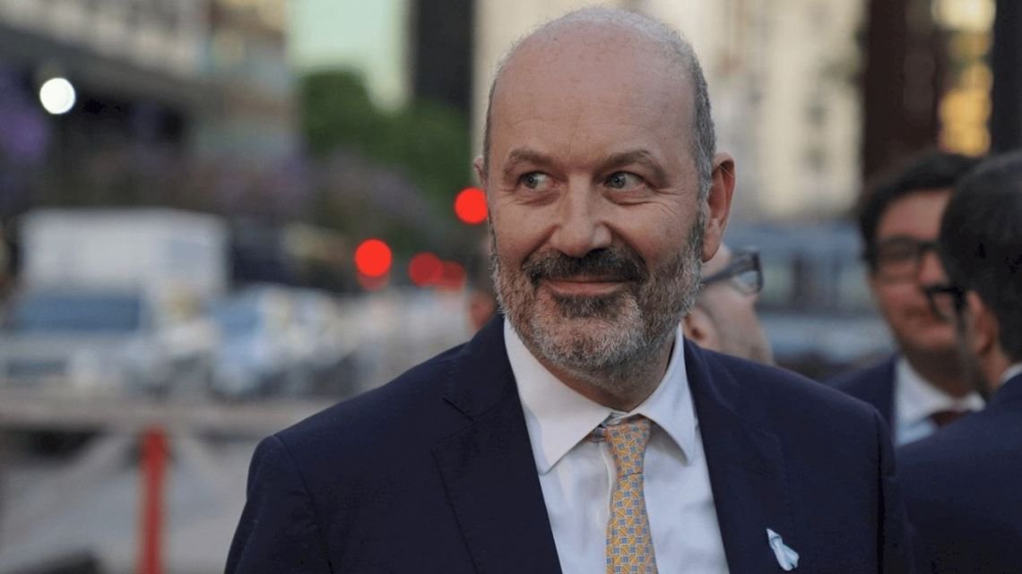 Sturzenegger respaldó a Adorni y celebró la baja de la inflación: “Se resolvió un problema estructural”