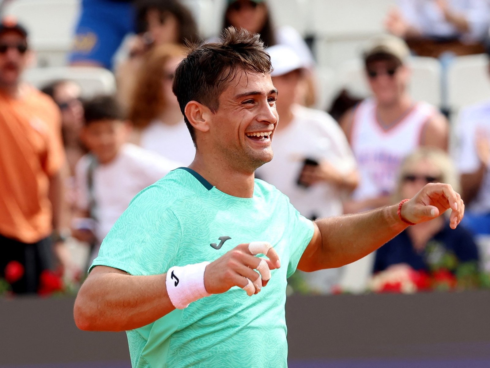 Tirante y Navone ganaron y avanzan, pero el que se despidió rápido fue Etcheverry