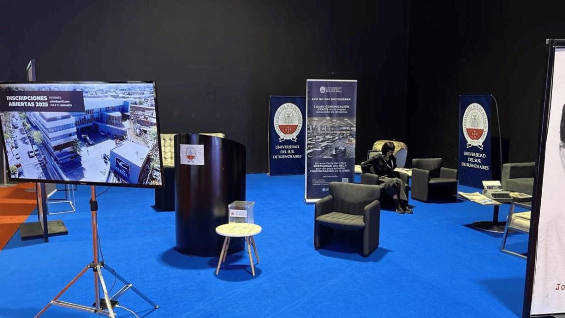 USBA en la Feria del Libro: cómo participar por becas y conocer sus carreras