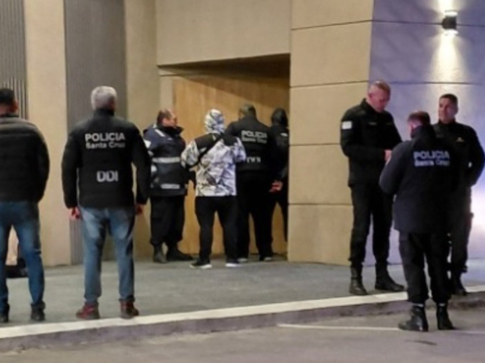 Un trabajador de la Universidad con antecedentes penales apuñaló a un estudiante