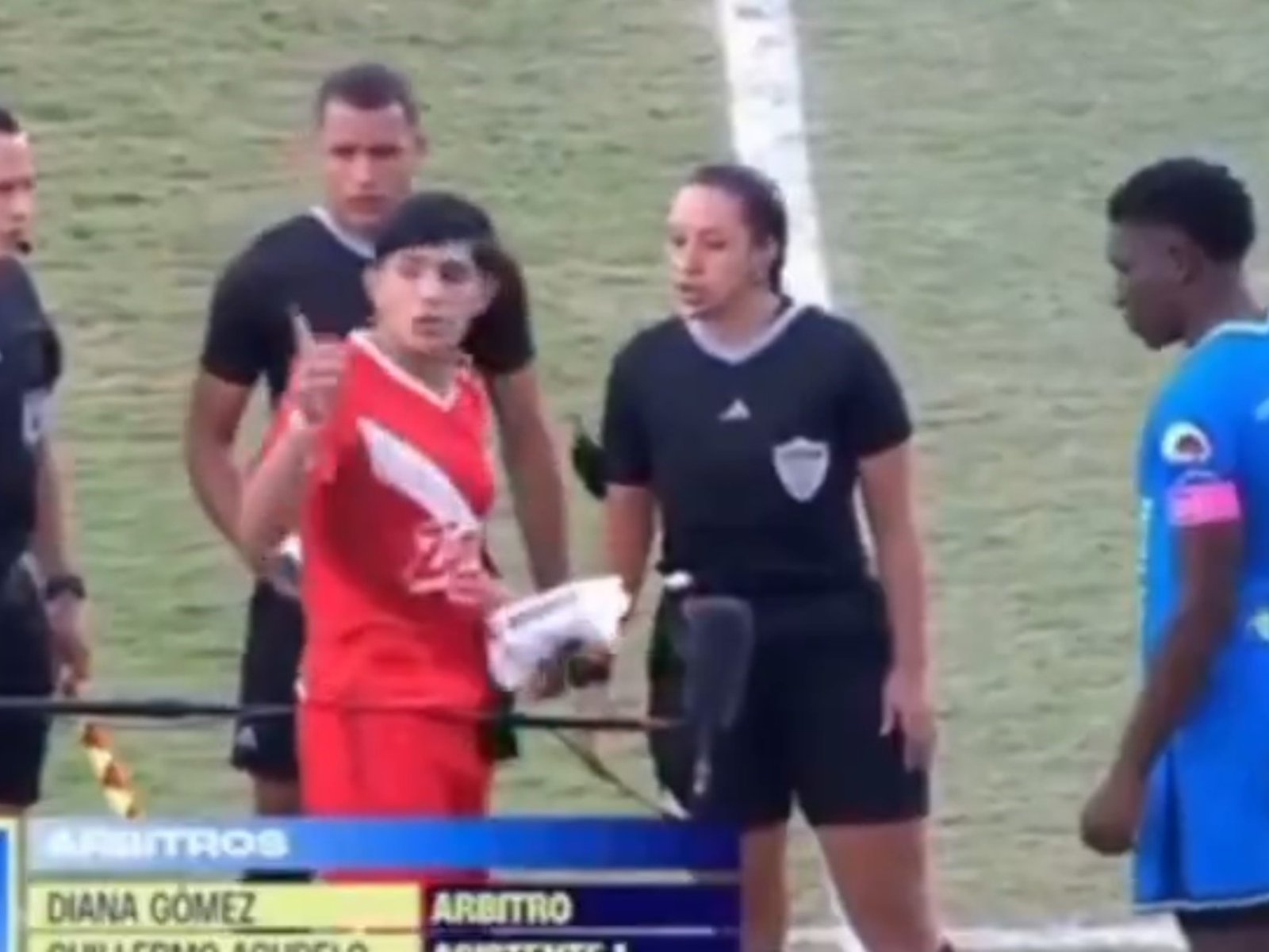 el aviso antirracista de un juvenil de Argentinos Juniors y la reacción su rival colombiano