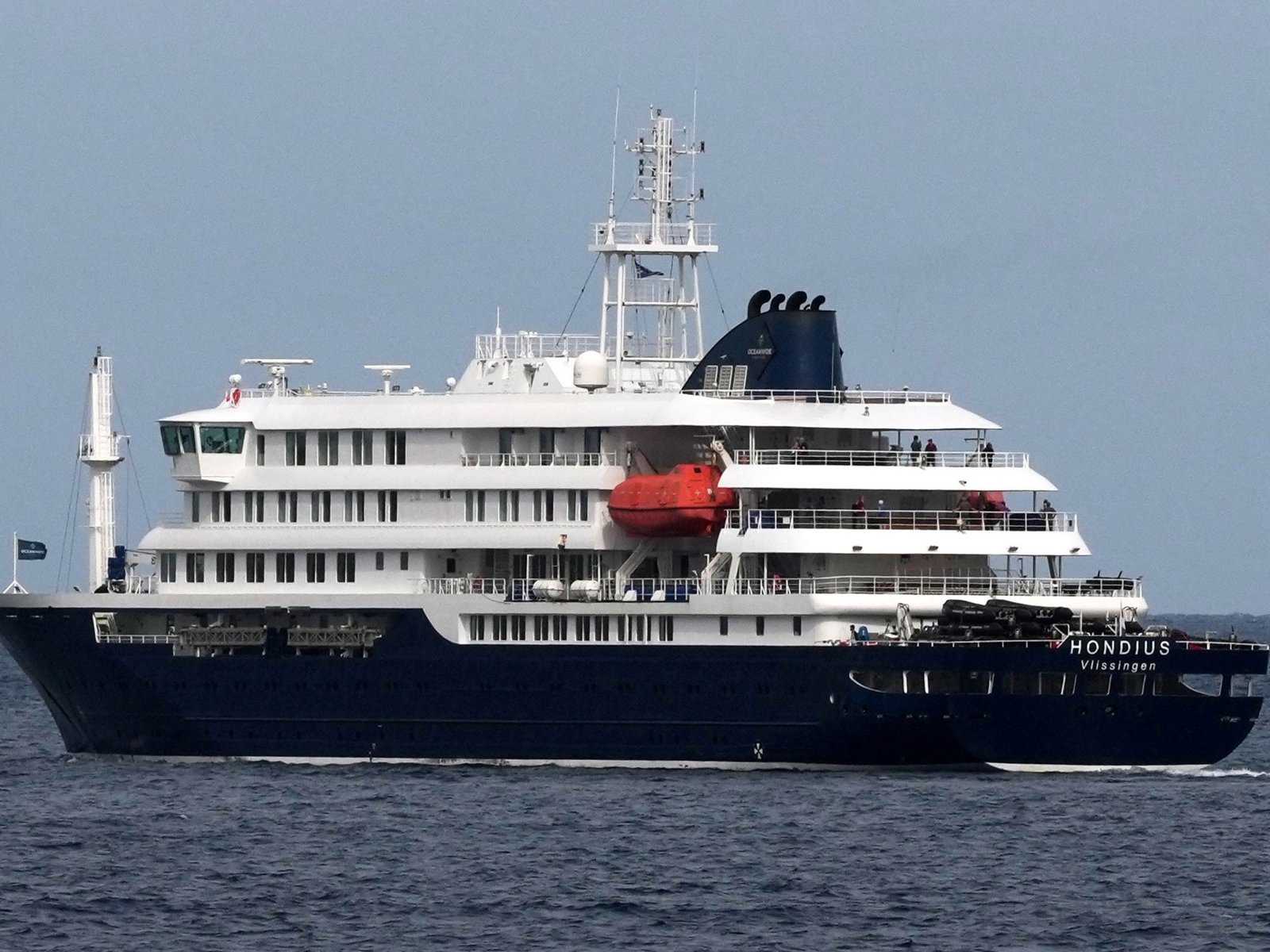 la pareja que habría arrancado la cadena de contagios viajó por todo el país, Chile y Uruguay antes de abordar el MV Hondius