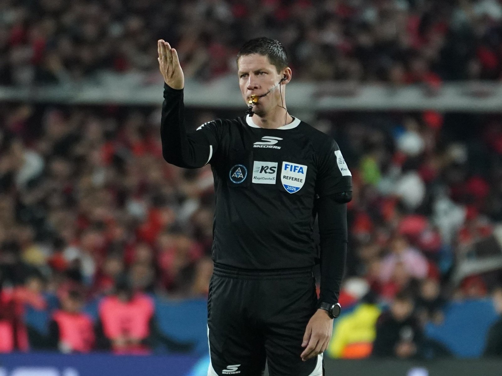 un choque sacó de la cancha a Driussi y Montiel falló un penal que Ramírez vio en el VAR