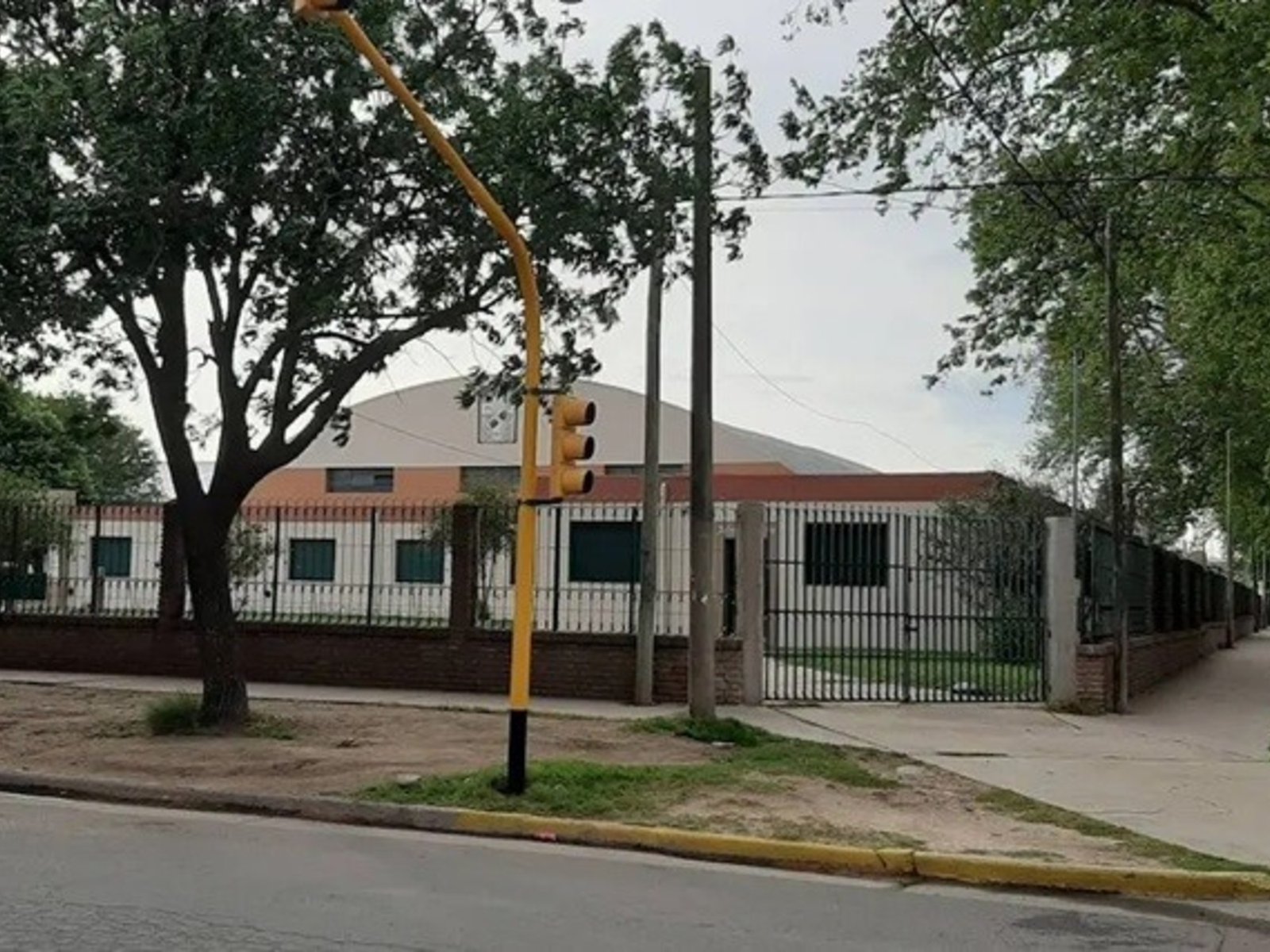 una alumna de 14 años murió tras sufrir un ACV en la escuela