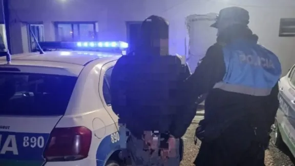 Apresaron a un hombre tras agredir a su pareja con una pava