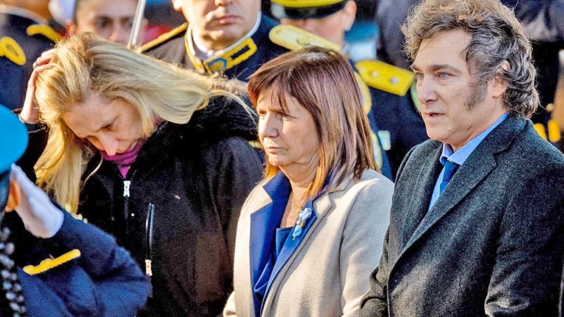 Asís se ríe del 'Tertuliano', 'La Montonera del Bien' y de Adorni, "que en la cumbre de corruptos no podría cebar mate"