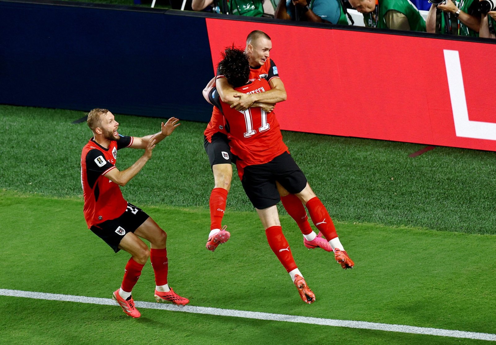 Austria es el rival de España en dieciseisavos tras un empate de locos contra Argelia