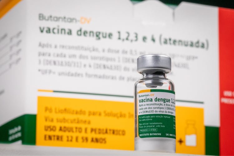 Brasil suspende por precaución la aplicación de su vacuna contra el dengue tras dos muertes