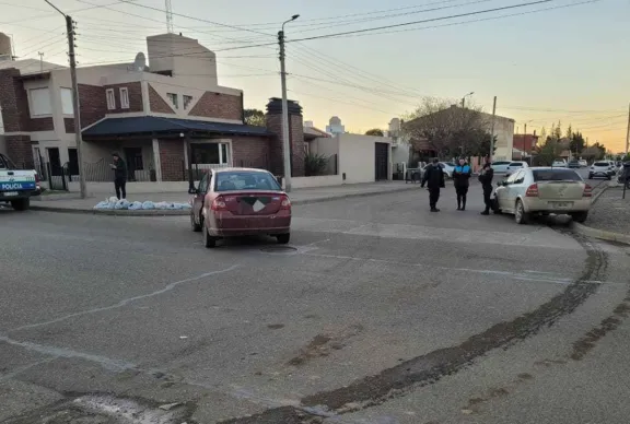 Choque en Avenida Canadá y Cayelli dejó un hombre lesionado