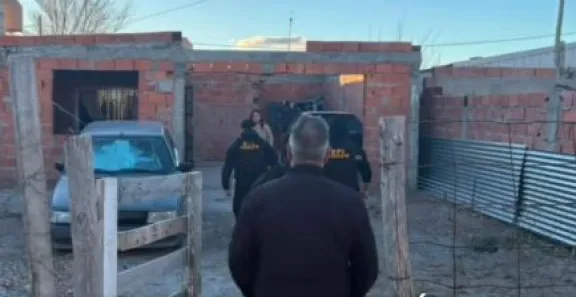Detuvieron a un hombre acusado de apuñalar a su hermano durante una discusión