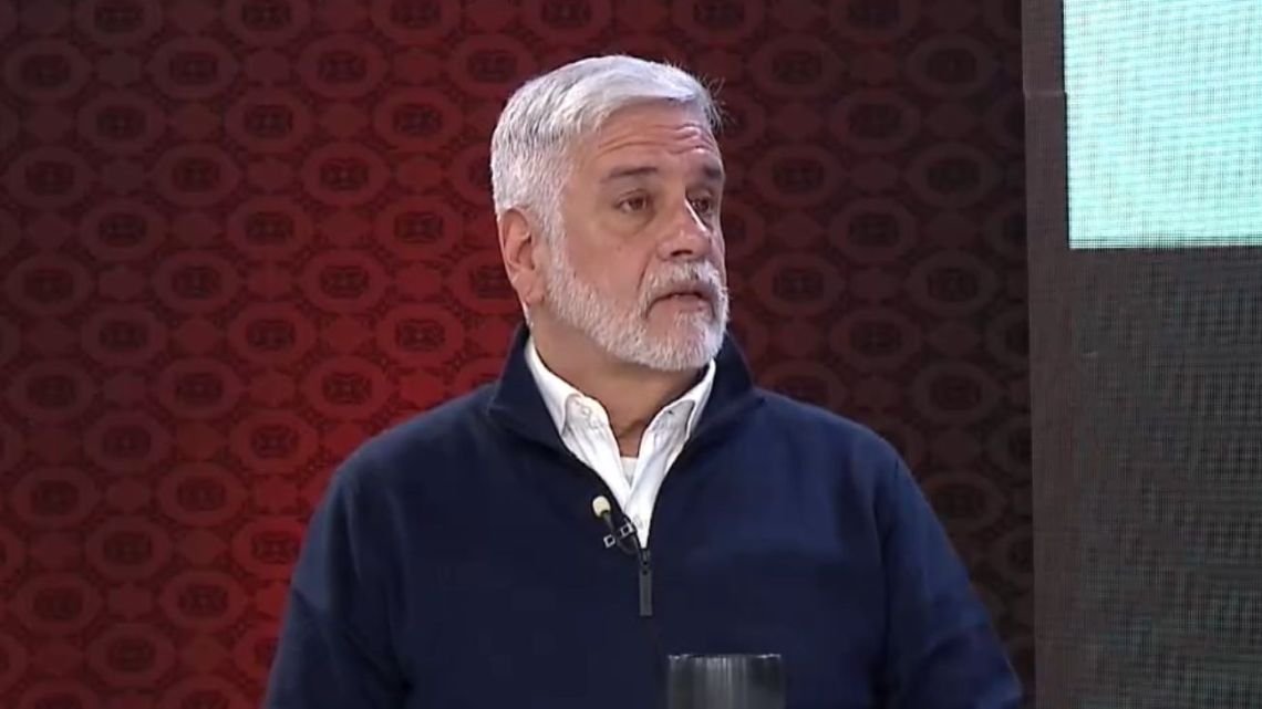 En "QR!", Roberto Feletti apuntó contra el modelo de Milei y la interna peronista