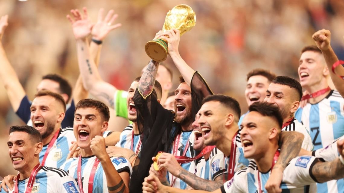 Encuesta: 7 de cada 10 cree que Argentina será Campeón, pero la mayoría prefiere que mejore la economía a ganar el Mundial