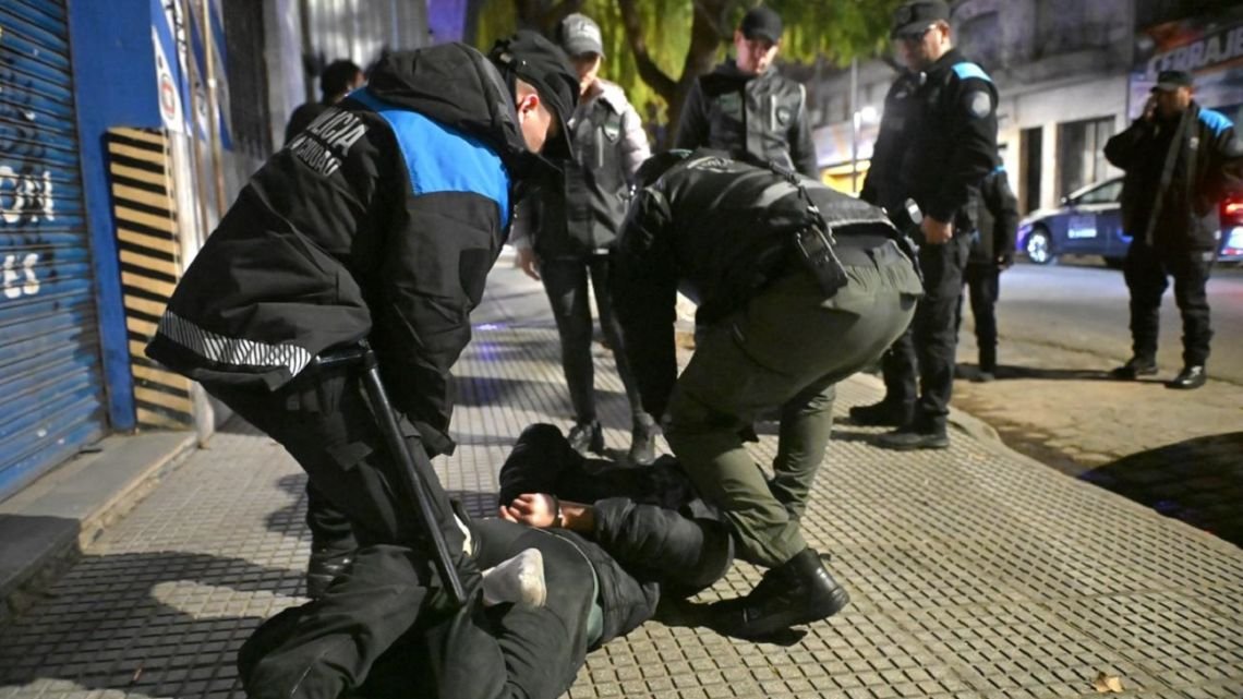 Endurecen las sanciones contra los trapitos: dos meses de cárcel y multas millonarias