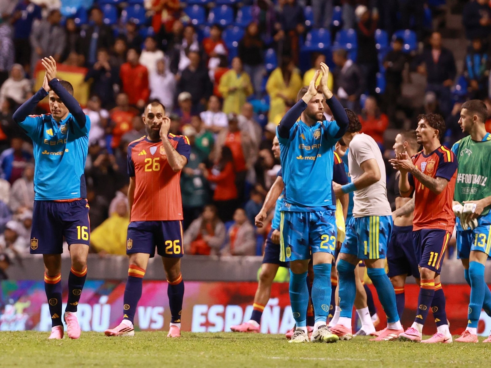 España venció a Perú en su última prueba antes del debut
