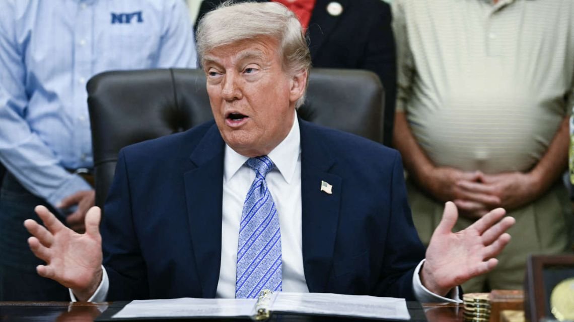 La peligrosa ofensiva legal de Trump para adueñarse de los archivos públicos de su gestión